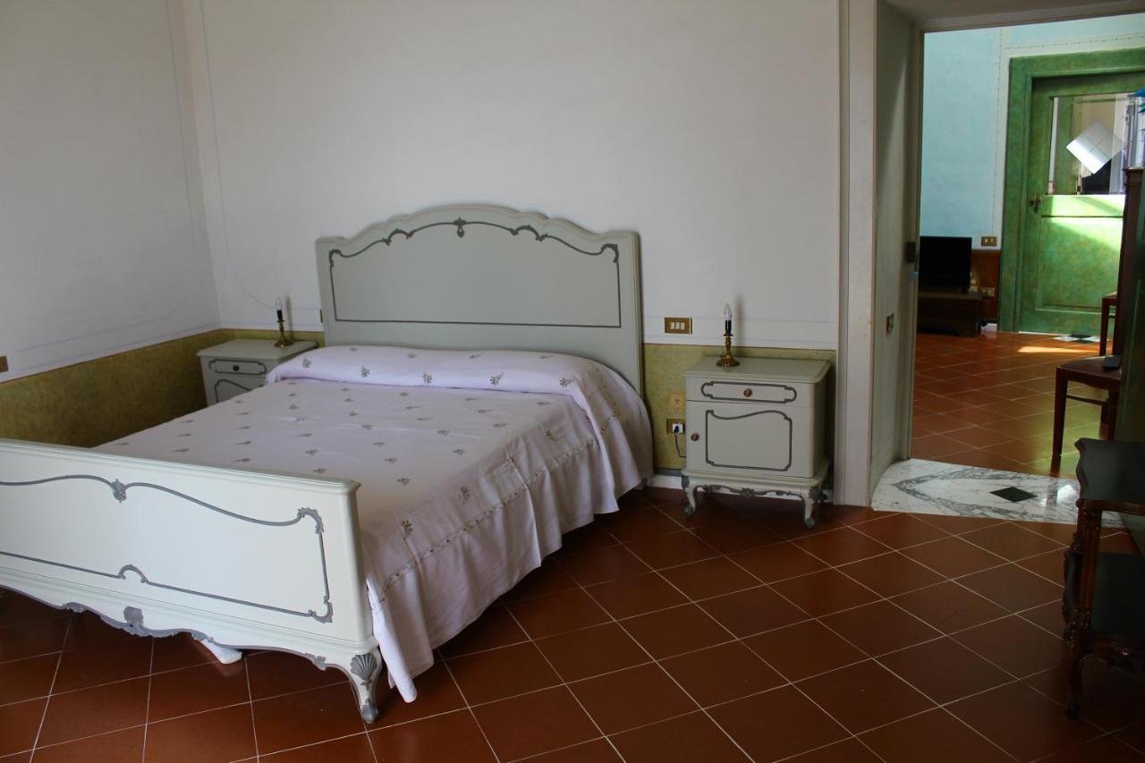 Palazzo Bernardini B & B Матера Екстериор снимка